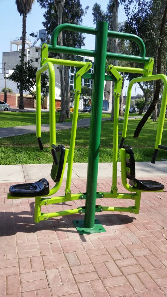 Prensa de Pecho - Línea Parques, Gimnasio para Parques para trabajar pecho - Power Fitness Pro